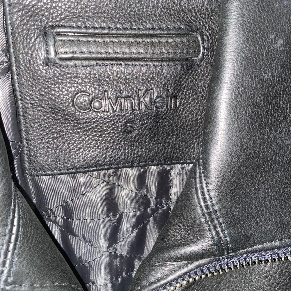 Calvin Klein Genuine Leather Jacket - Picture 4 of 7